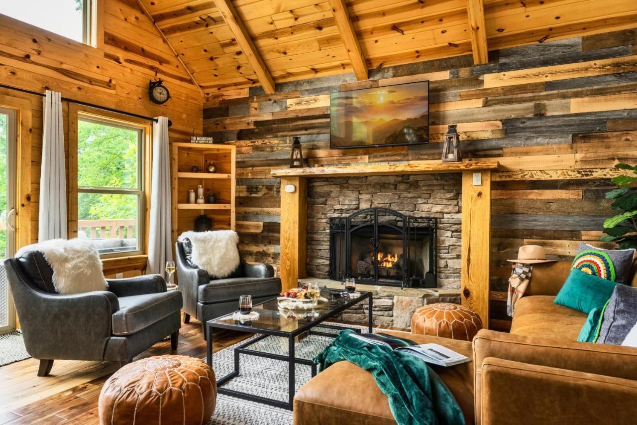 Mountainside - New Luxury Cabin-Fire Table-Hot Tub-3 Pools-Ps5-Bears Gatlinburg Exteriör bild