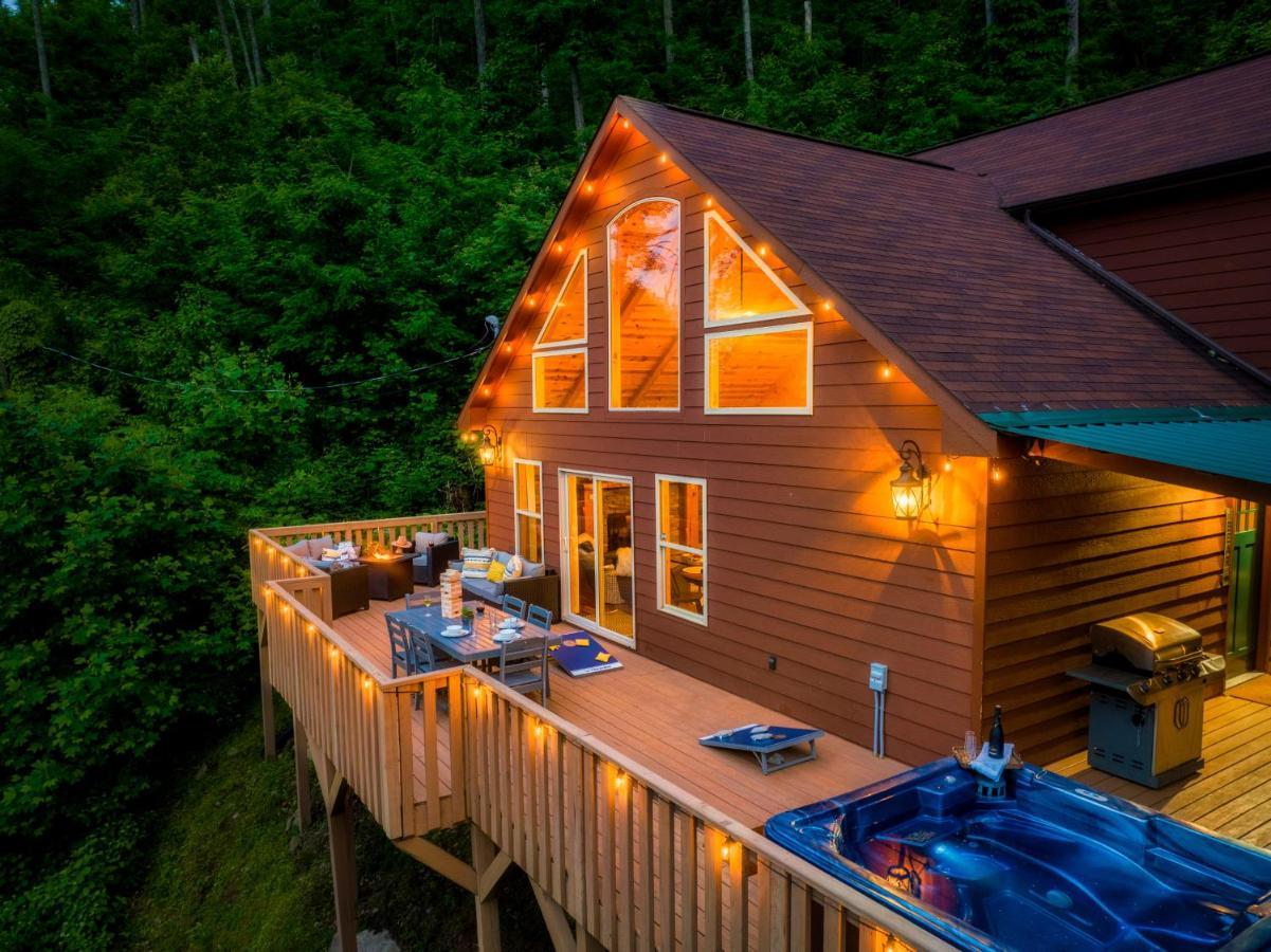 Mountainside - New Luxury Cabin-Fire Table-Hot Tub-3 Pools-Ps5-Bears Gatlinburg Exteriör bild