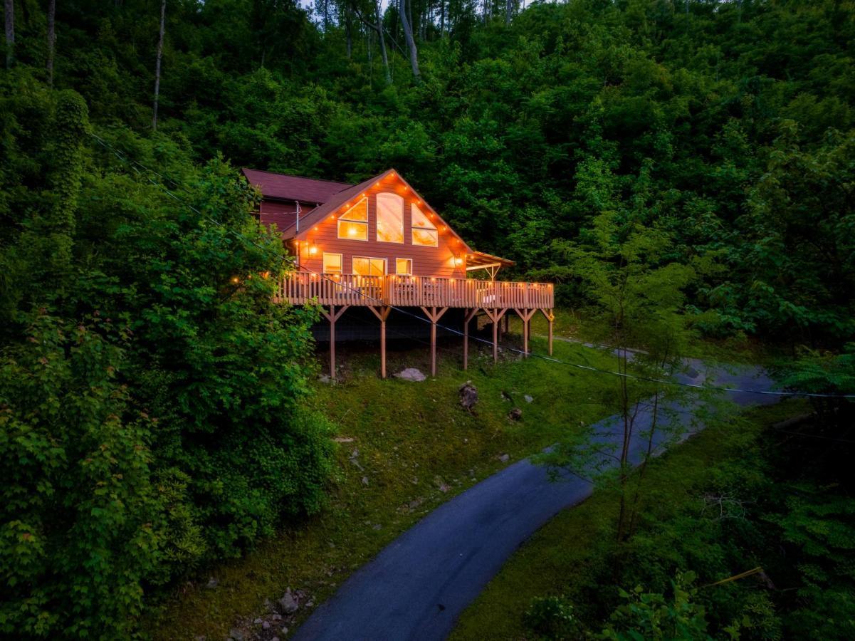 Mountainside - New Luxury Cabin-Fire Table-Hot Tub-3 Pools-Ps5-Bears Gatlinburg Exteriör bild